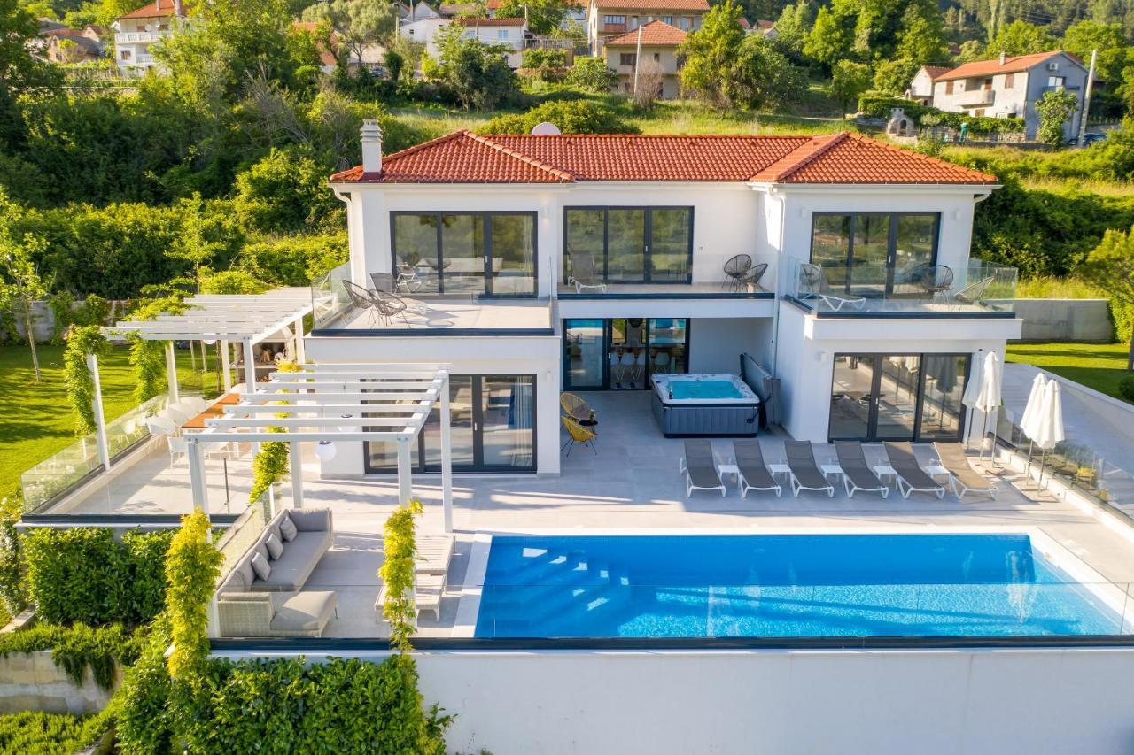 Villa Elegance Sinj Extérieur photo